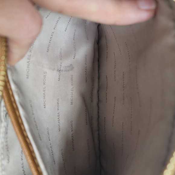 Michael Kors Leather Crossbody Bag Jet Set - Picture 7 of 7